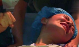 生孩子顺产视频,顺产全过程，勇敢妈妈的无痛挑战